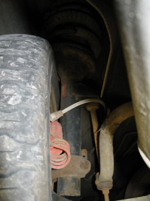 Et strut clearance 130 rear this tire rubs fender Et strut clearance 130 rear this tire rubs fender