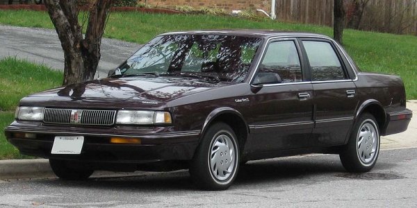 800px Oldsmobile Cutlass Ciera SL