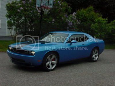 Challenger SRT8