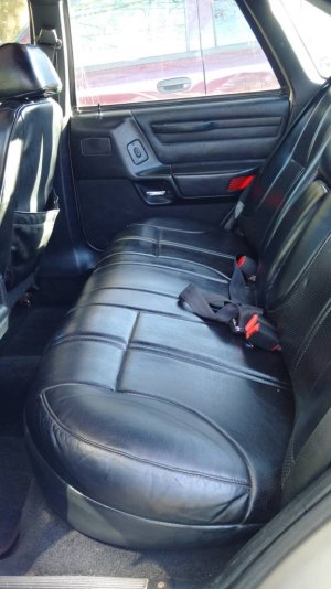 Sho sale backseat Sho sale backseat