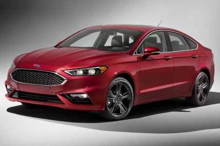 2017 Ford Fusion Sport front three quarters 2017 Ford Fusion Sport front three quarters