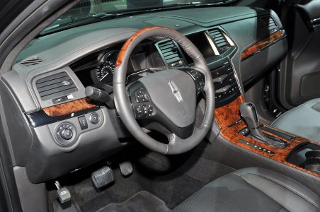 2013 lincoln mks sedan 9
