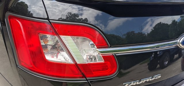SHO Tail light.jpg